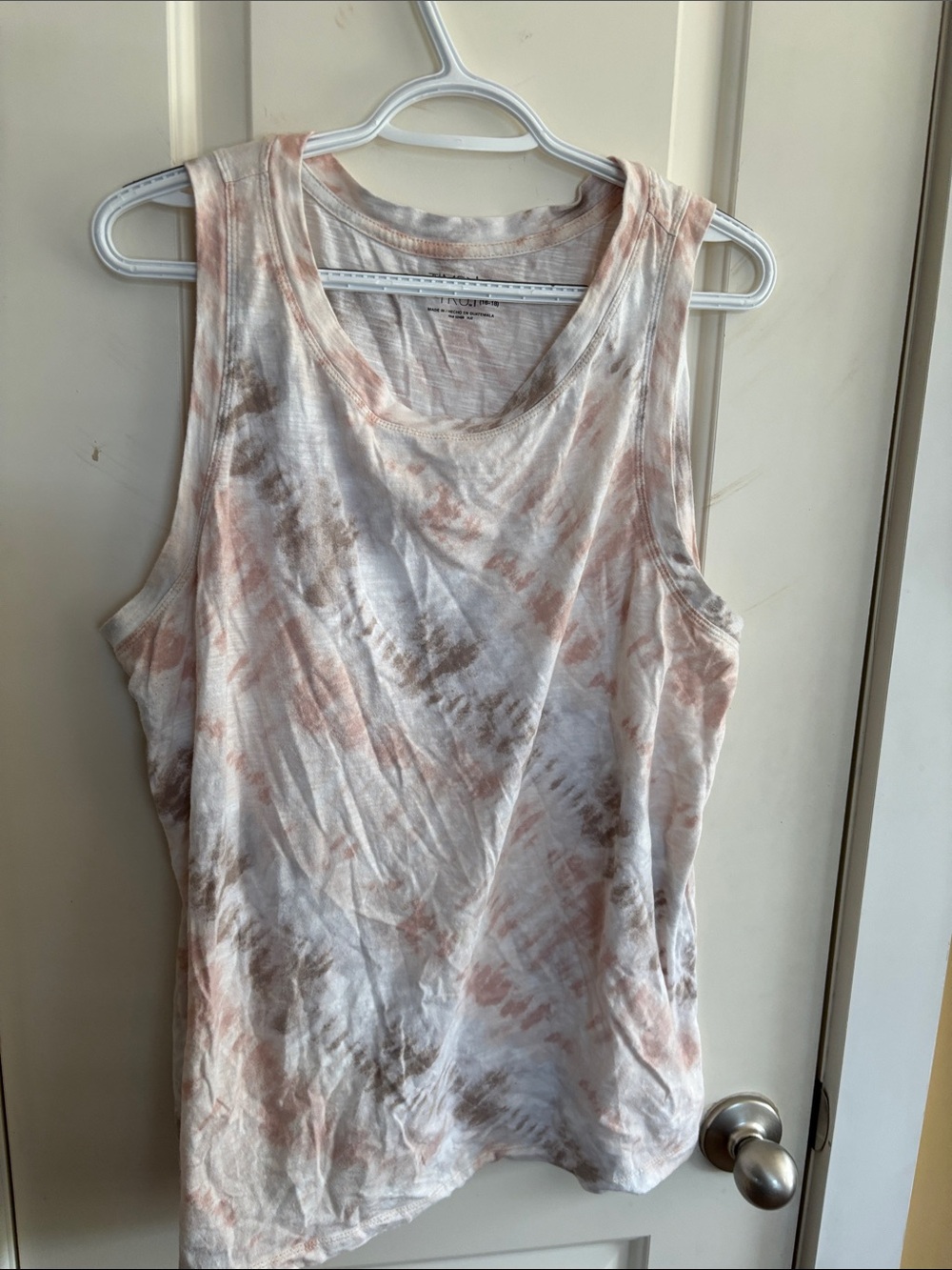 Time and Tru Women's Tie-Dye Tank Top in White, Peach & Taupe